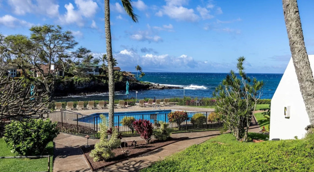 Номер Standard Oceanfront Maui Point Condo Sleeps 4 - Unit A3 1 Bedroom Condo
