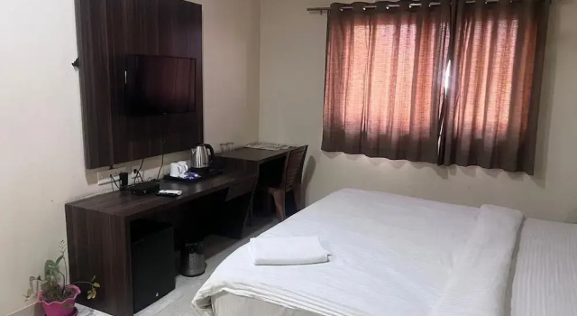 Номер Executive HOTEL SHIVGANGA COMFORT ZONE, Raipur