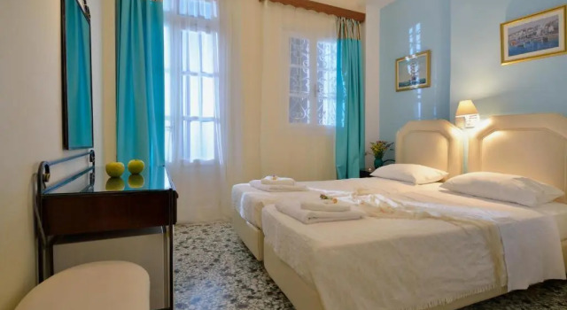 Двухместный номер Standard Galini Hotel