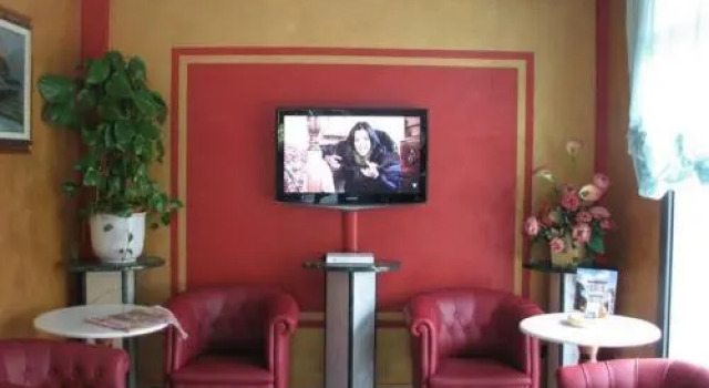 Hotel Smeraldo, Забронировать Отель Отели Версилия 3 звезды, 3*