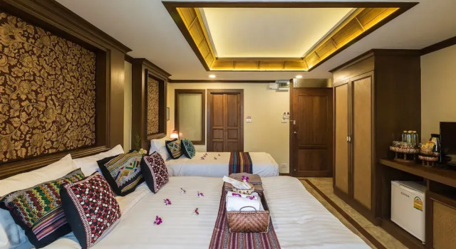Трёхместный семейный номер Standard с балконом Wannamas Chiangmai Boutique House