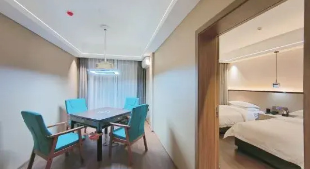 Люкс Wuyi Jinyue Hotel (Hushan Square Branch, Wenquan Road)
