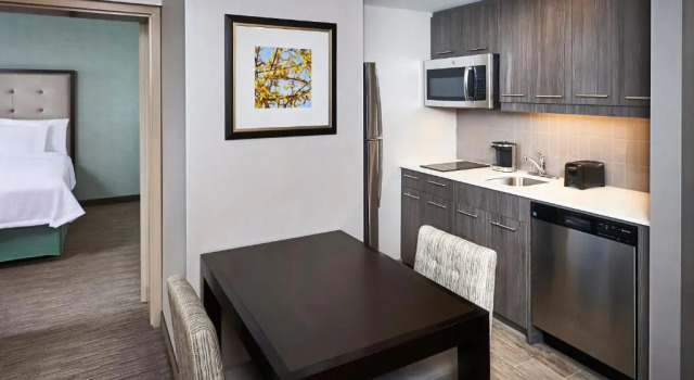 Четырёхместный люкс c 1 комнатой Homewood Suites By Hilton North Bay