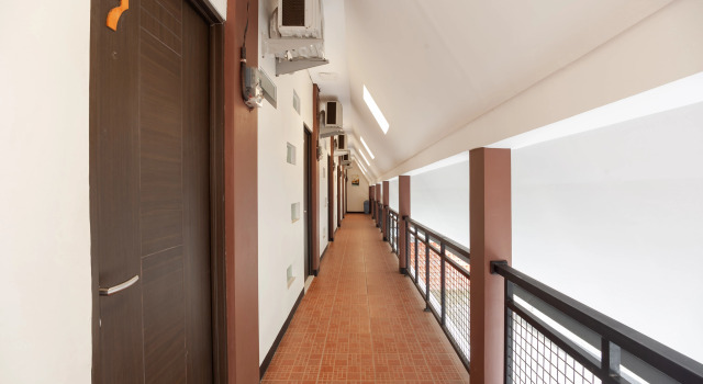 Urbanview Hotel Amarilis Sentul Bogor by RedDoorz, Book Hotel Bogor 