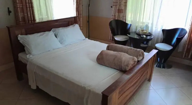 Двухместный номер Deluxe с балконом Mikumi Resort And Safari Hotel