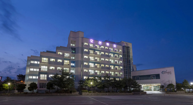 Ocean to you Resort Sokcho Seorak Beach Hotel and condo, Rezerwuj Ośrodek wypoczynkowy Hotele w Gangwon-Do z parkingiem, Parking