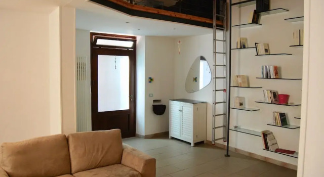 Loft51, Забронировать Отель Пескара Побережье Абруццо, рядом с Железнодорожный вокзал Пескара