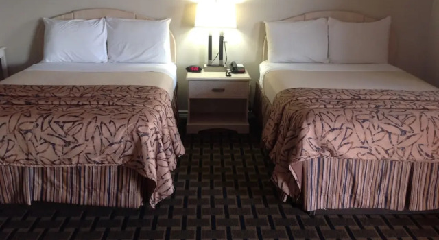 Четырёхместный номер Standard Parks Inn Bowie