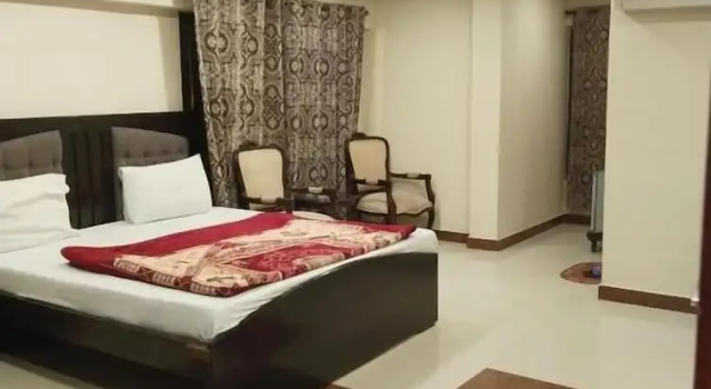 Номер Deluxe Hotel Al Subtaini