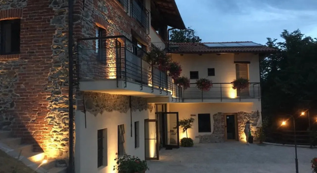 Cascina Montiglio, Забронировать Фермерский дом Фермерские дома Пьемонта, Фермерский дом