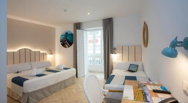 Трёхместный номер с балконом Casual con Duende Cadiz by Casual Hoteles