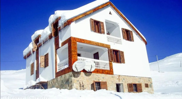 Gudauri Hotel Retro