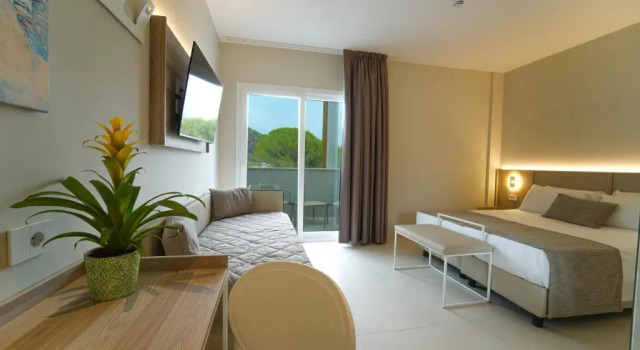 Четырёхместный номер Standard Eleamare Resort