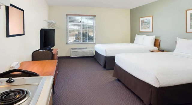 Четырёхместный номер Standard WoodSpring Suites Baton Rouge Airline Highway