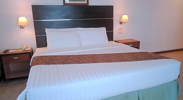 Двухместный люкс Days Hotel by Wyndham Iloilo