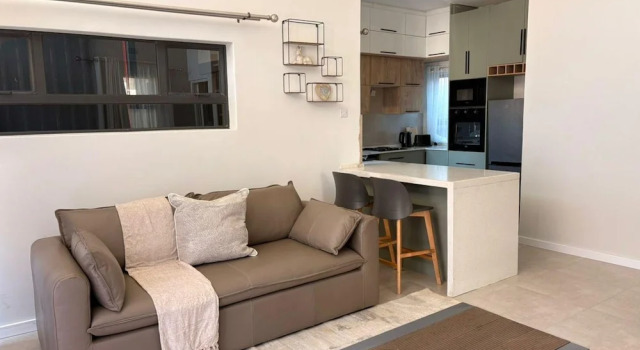 One Bedroom Modern Apartment in Fomona - 2386, Book Lejlighed Lejligheder i Bulawayo, Lejlighed