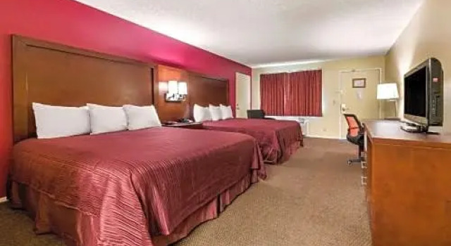 Четырёхместный номер Standard Ramada Limited Gilroy