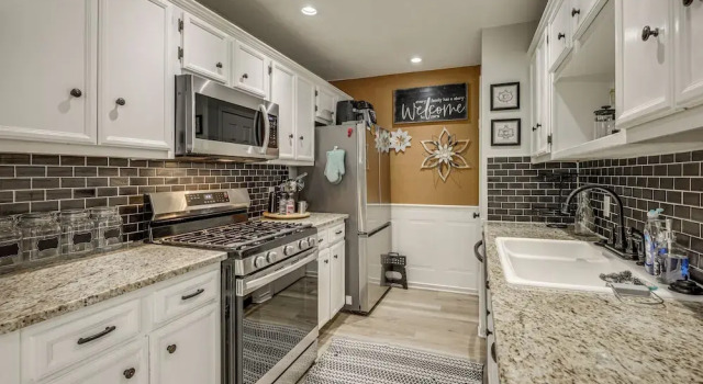 Коттедж 2 Mi to Dtwn! Modern Round Rock Oasis w/ Patio