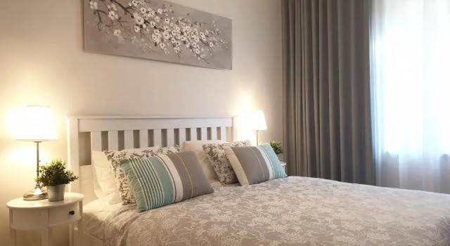 Апартаменты City Center Bright Home