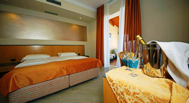 Park Hotel Zanzanù, Забронировать Отель Тиньяле озеро Гарда