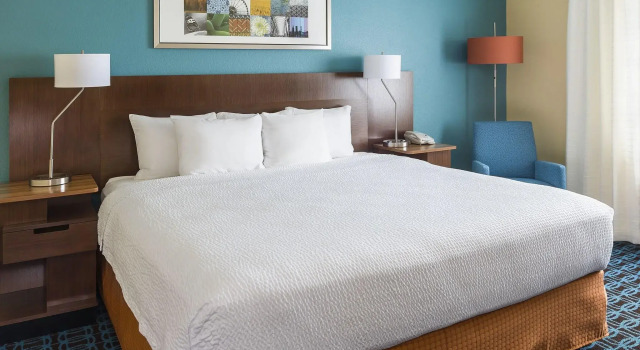 Fairfield Inn & Suites Oshkosh, Book Hotel Hoteller i Oshkosh med morgenmad, Morgenmad