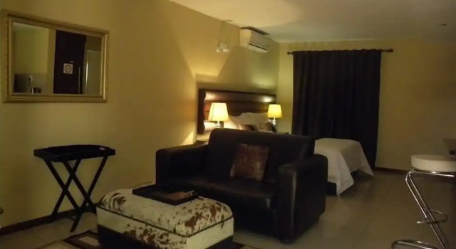 Студия Croydon hotel