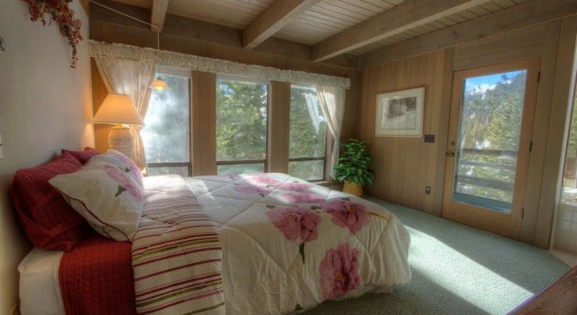 Tumbleweed Pines by Lake Tahoe Accommodations