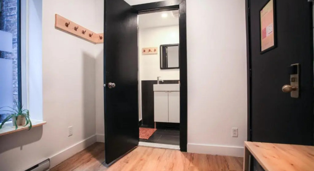 Номер Standard Auberge Saintlo Montréal Hostel