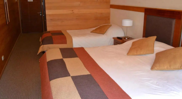 Трёхместный номер Superior Puerto Chico Hotel