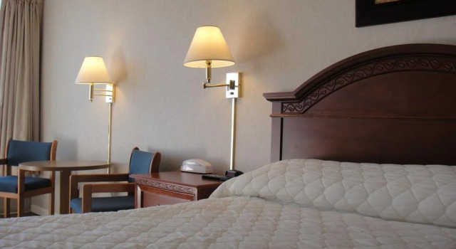 Bryce Inn, Rezerwuj Hotel Hotele w Smiths Grove z basenem, Basen