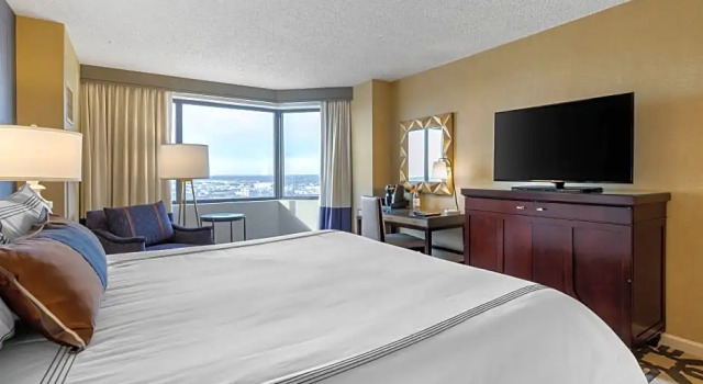 Номер Deluxe Omni Richmond Hotel