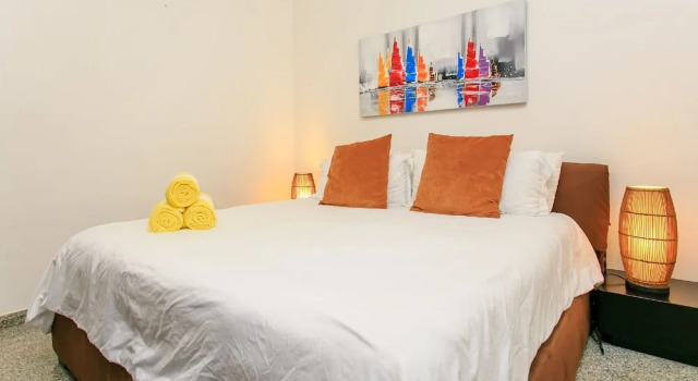 IN 03 2 Bedroom+ 6 people+ Mamitas Beach Area- 1block from beach Apts, Rezerwuj Apartament Playa del Carmen Quintana Roo