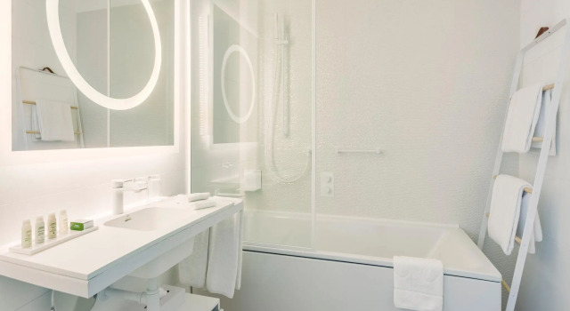 Номер Standard Hotel Indigo Warsaw Nowy Świat by IHG