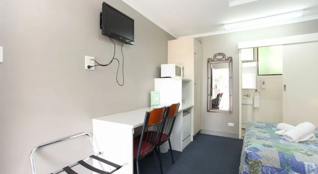 Четырёхместный номер Standard Tandara Hotel Motel