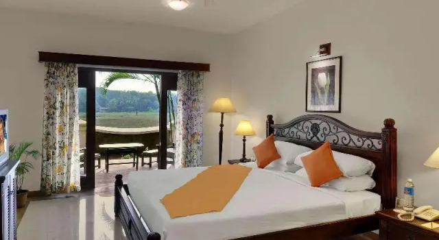 Двухместный номер Superior с балконом Mercure Goa Devaaya Resort