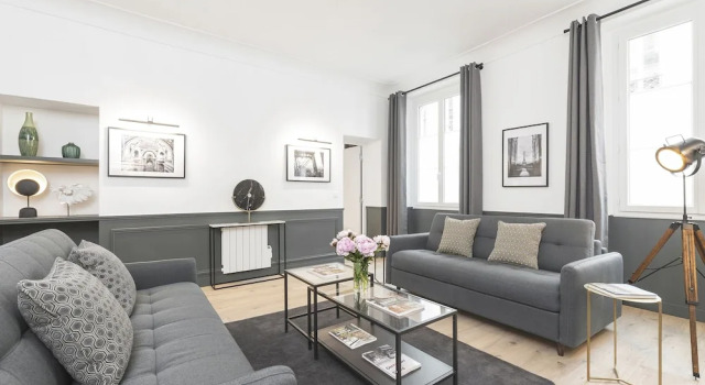 NEW! Luxury 3 Bedrooms Opera I by Livinparis, Забронировать Отель 9-й округ: Опера Париж, рядом с Гран Бульвар