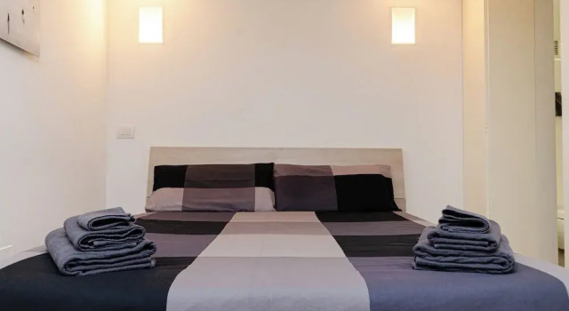 VivimiHome-Esclusivo loft con terrazzo, Book Hotel Milan Lombardy, near Rogoredo