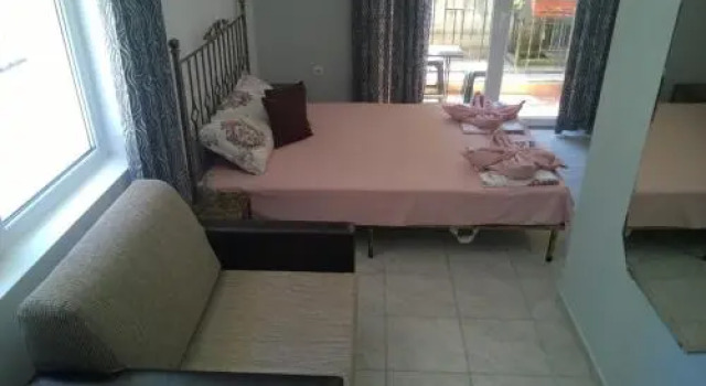 Dracena Guesthouse, Забронировать Отель Равда регион Солнечный берег