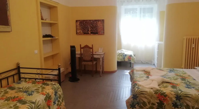 B&B Bonsy Bou, Забронировать Отель «постель и завтрак» Бергамо Bergamo Province, рядом с Санта-Мария-Маджоре