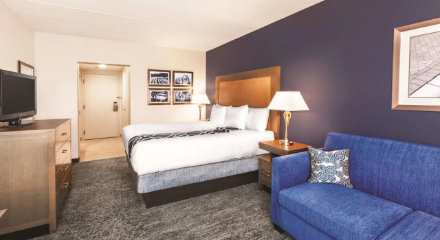 Двухместный люкс La Quinta by Wyndham Philadelphia Airport