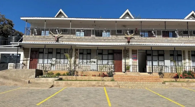 Palasino Resort Maralal, Boek Resort Maralal Rift Valley Province
