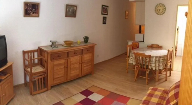 Appartement Enchastrayes, 1 pièce, 4 personnes - FR-1-165A-31