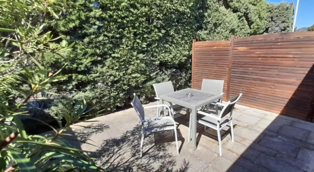 Полулюкс Logis Hôtel Fabian des Baux