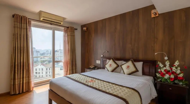 Двухместный номер Deluxe с видом на город Midtown Hotel Hue