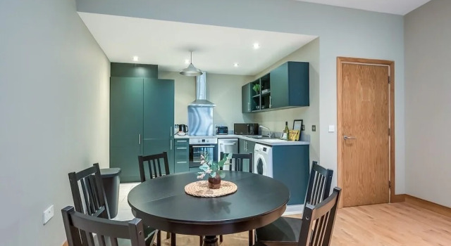 Семейные апартаменты с 3 комнатами Central Belfast Apartments, Victoria Place