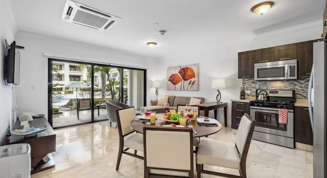 Апартаменты Condo 1 one bed, Palm Beach