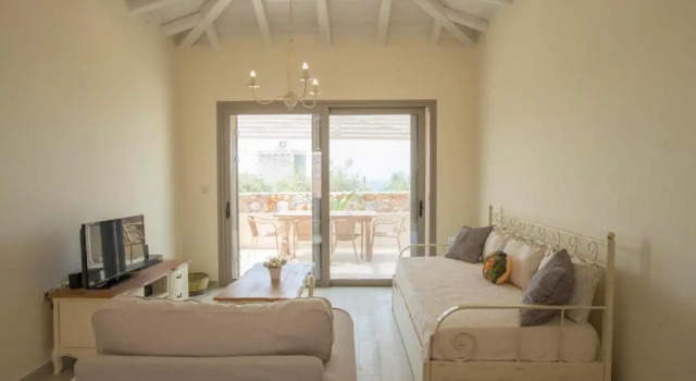 Коттедж c 1 комнатой Poliana Estate Villas