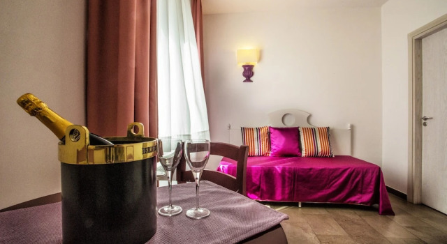 Komfort Dreier Zimmer Hotel Oscià