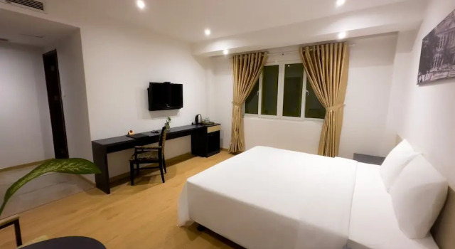 Семейный номер Deluxe с красивым видом из окна Đông Kinh Hotel