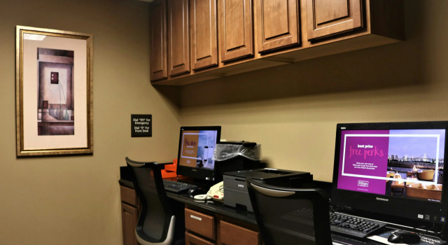 Hampton Inn & Suites Fremont